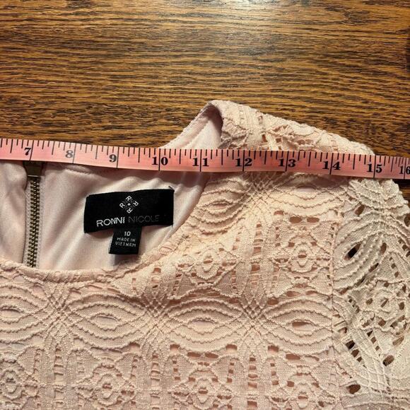 Ronni Nicole 3/4 Bell Sleeve Pink Lace Knee Length Dress Size 10 - Picture 7 of 11